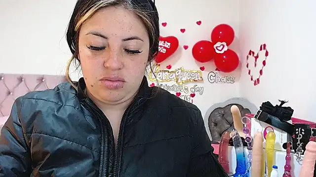 lanaqueen699 online show from March 6, 2025, 6:26 pm