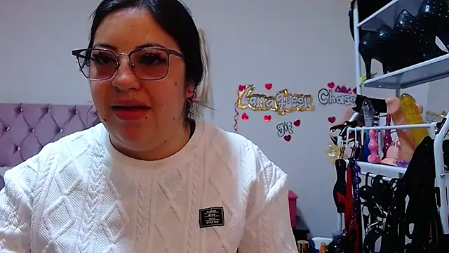 lanaqueen699 online show from November 7, 2025, 12:16 pm