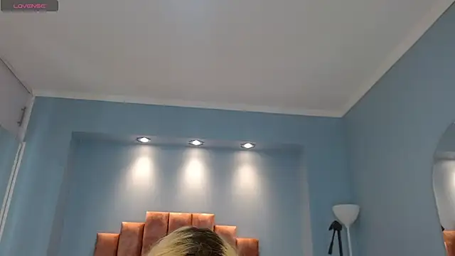 april bunnyy online show from March 14, 2026, 12:21 pm