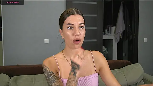 Alice melice online show from October 14, 2025, 8:42 pm