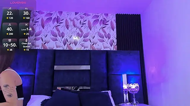 Larabrooks online show from March 17, 2025, 6:42 pm