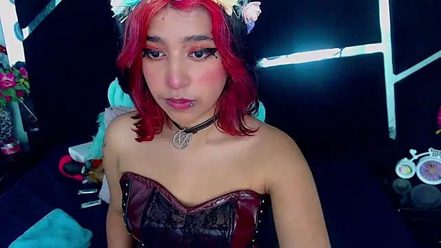 UnderBaby  online show from December 18, 2024, 8:25 pm