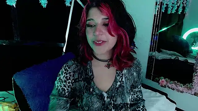 UnderBaby  online show from February 27, 2025, 8:20 pm