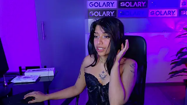 UnderBaby  online show from October 2, 2025, 3:24 am