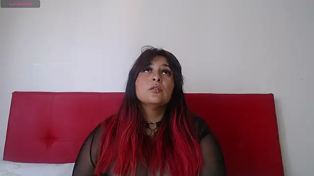 amydeepqueen online show from February 10, 2025, 2:37 pm