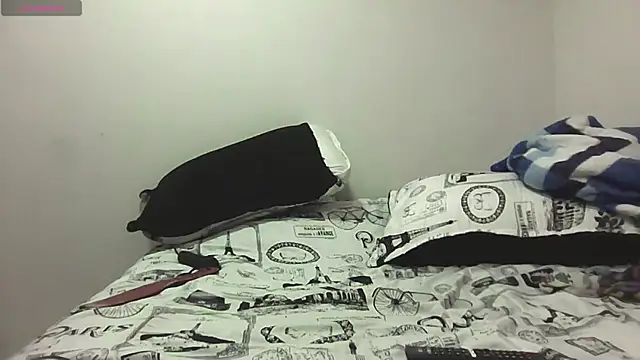 amydeepqueen online show from February 18, 2025, 5:10 pm