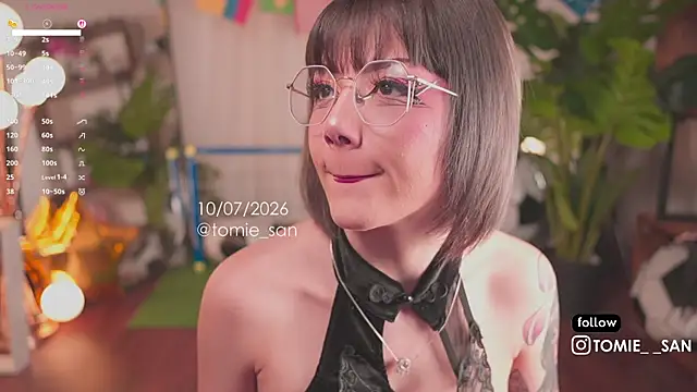 Snapshot of tomie_san chatting on July 10, 2026, 3:03 pm tomie san online show from July 10, 2026, 3:03 pm