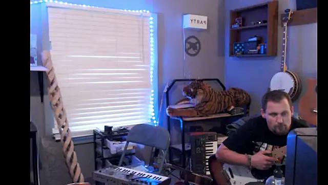 itsjameswebbscope online show from April 25, 2026, 1:41 pm