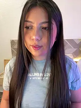 Maii chan online show from November 13, 2025, 7:51 am