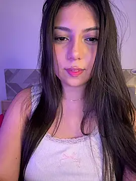 Maii chan online show from March 6, 2026, 7:49 am