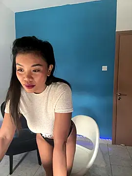 Snapshot of NaughtyMe chatting on October 3, 2025, 5:26 am NaughtyMe online show from October 3, 2025, 5:26 am