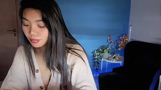 Snapshot of NaughtyMe chatting on October 9, 2025, 6:44 am NaughtyMe online show from October 9, 2025, 6:44 am