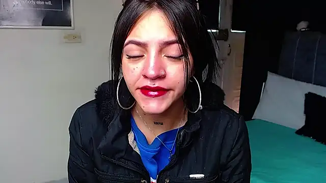 Violettasquirt online show from February 26, 2026, 1:32 pm