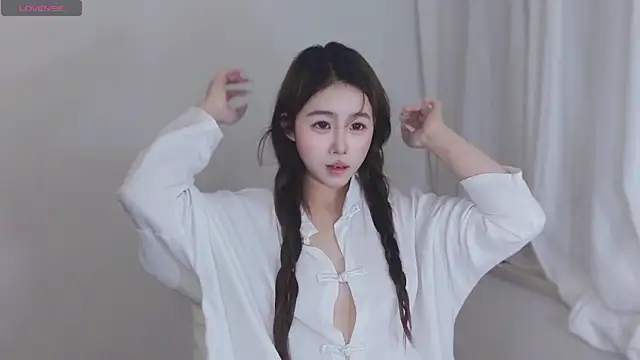 Hazel-11 online show from March 13, 2025, 2:01 pm