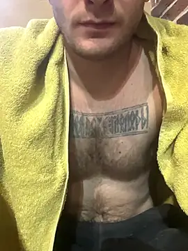 red red00 online show from November 2, 2025, 1:35 pm