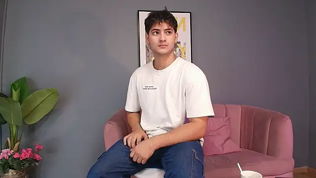 Mark Evans1  online show from November 21, 2025, 2:27 pm