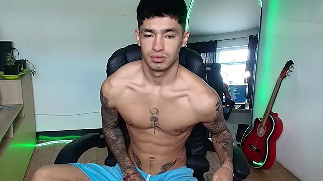 Damon  333 online show from November 18, 2025, 6:12 pm