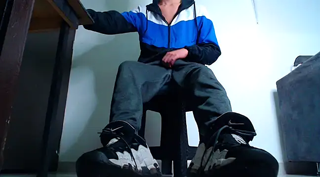 mastersmits online show from February 13, 2025, 4:43 am