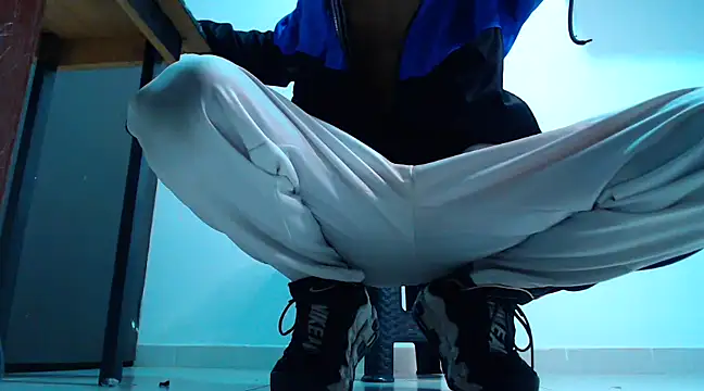 mastersmits online show from March 13, 2025, 1:21 am