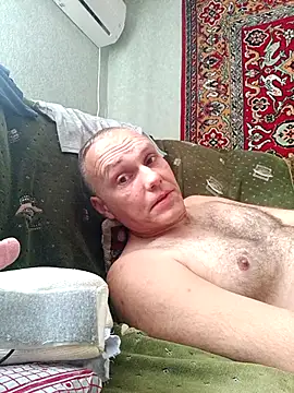 Pineapple04 online show from September 19, 2025, 5:42 am