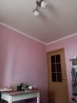 Pineapple04 online show from November 27, 2025, 5:53 am