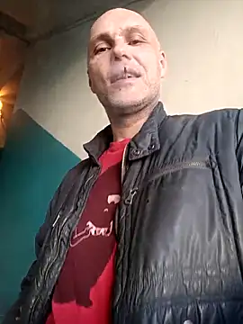 Pineapple04 online show from April 20, 2026, 6:16 am