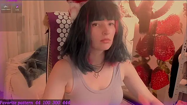 Toxic Ellies online show from June 11, 2026, 8:01 am