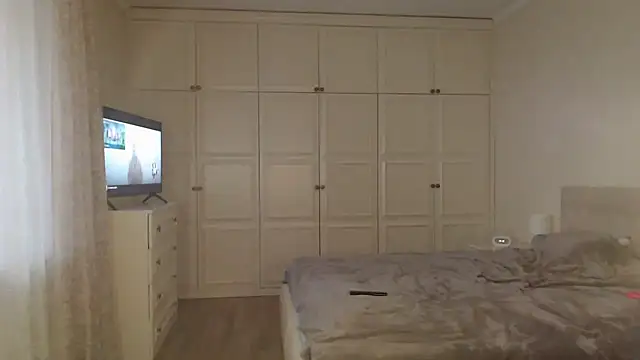 Dina0908 online show from December 3, 2024, 12:16 pm