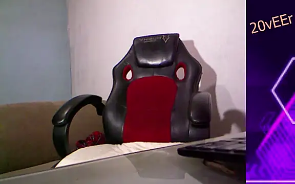 20vEEr online show from March 12, 2025, 12:53 am