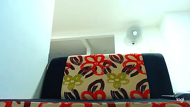 ADAM HOT online show from November 25, 2025, 10:43 pm