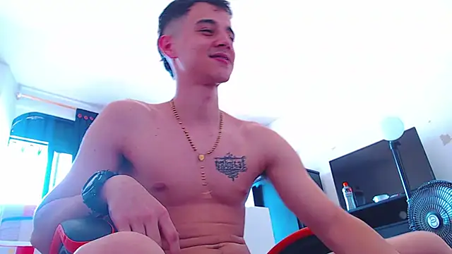 ADAM HOT online show from December 13, 2025, 7:53 pm