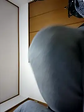 Snapshot of 07YUKIO chatting on February 3, 2025, 12:57 pm 07YUKIO online show from February 3, 2025, 12:57 pm