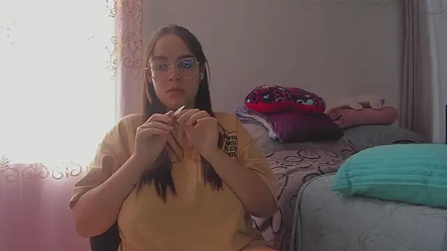 HARLEYNAPIER online show from April 20, 2026, 8:21 pm