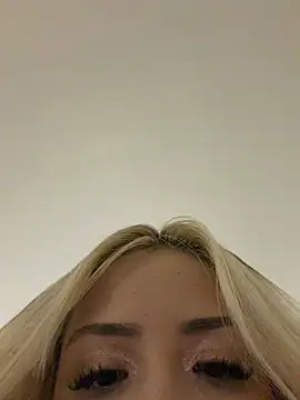 Snapshot of Sofy_Softtt chatting on June 10, 2026, 2:23 am Sofy Softtt online show from June 10, 2026, 2:23 am