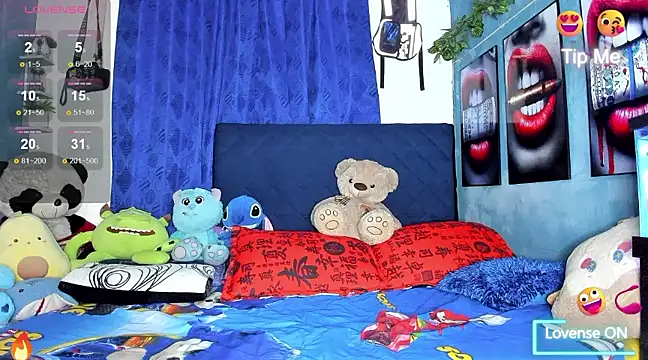 soyander03  online show from February 13, 2025, 5:05 am