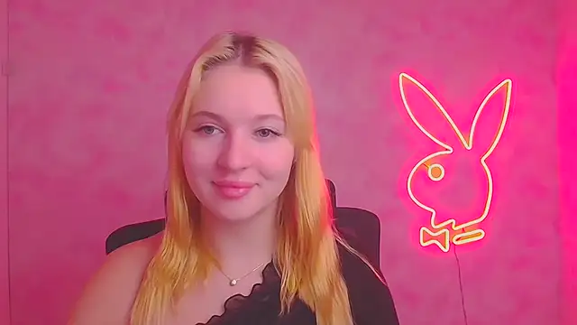 Milka kiss  online show from November 8, 2025, 12:27 pm