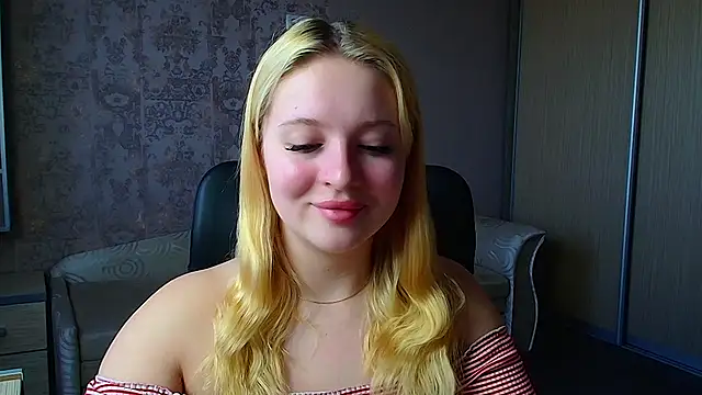 Snapshot of Milka_kiss_ chatting on May 6, 2026, 8:19 am Milka kiss online show from May 6, 2026, 8:19 am