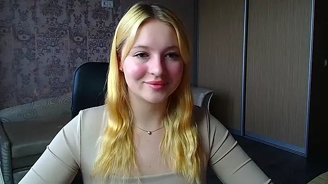 Snapshot of Milka_kiss_ chatting on May 18, 2026, 6:19 am Milka kiss online show from May 18, 2026, 6:19 am