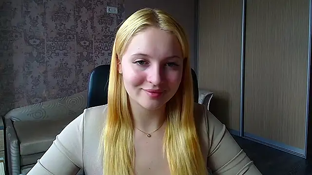 Snapshot of Milka_kiss_ chatting on June 4, 2026, 12:44 pm Milka kiss online show from June 4, 2026, 12:44 pm