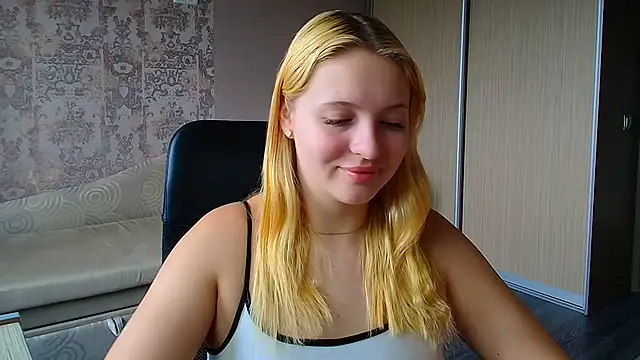 Snapshot of Milka_kiss_ chatting on July 11, 2026, 10:51 am Milka kiss online show from July 11, 2026, 10:51 am