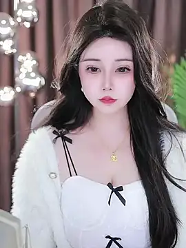 Qiaoqiao  online show from February 26, 2025, 10:47 am