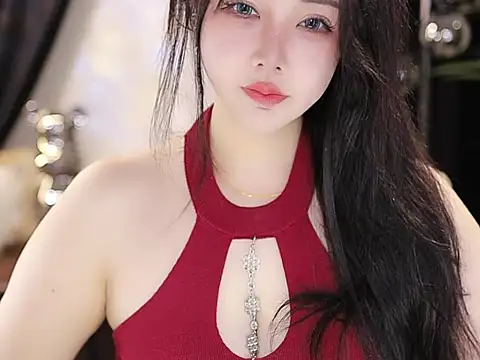 Qiaoqiao  online show from September 15, 2025, 3:12 pm