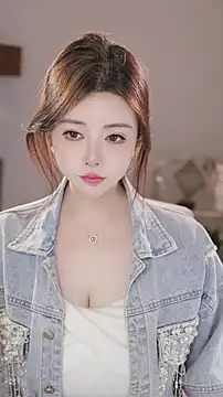 Qiaoqiao  online show from December 20, 2025, 4:14 pm