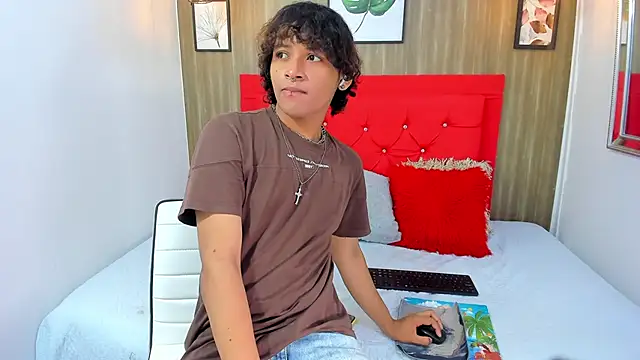 axel ps online show from March 14, 2025, 7:55 pm