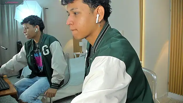 axel ps online show from September 24, 2025, 4:27 am