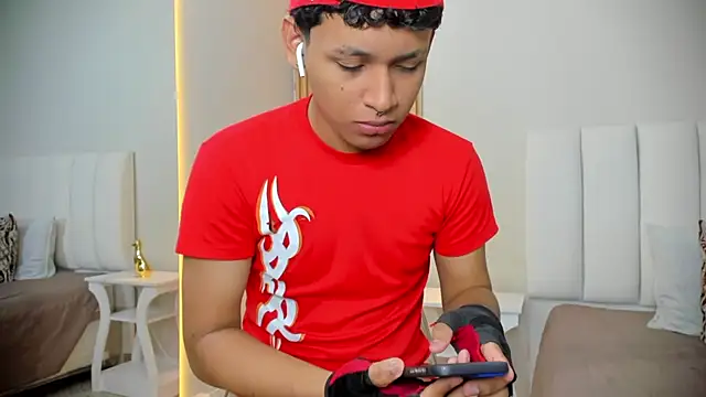 axel ps online show from December 4, 2025, 2:21 am