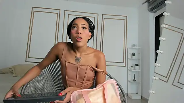 flavia cruz online show from September 21, 2025, 7:37 pm