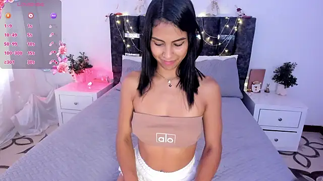 sharonmiller 2  online show from December 5, 2024, 7:49 pm