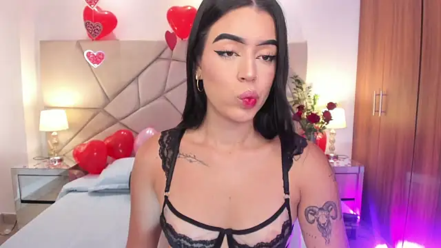 zoee jackson online show from February 15, 2025, 6:55 pm