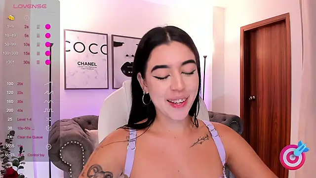 zoee jackson online show from February 22, 2025, 6:52 pm